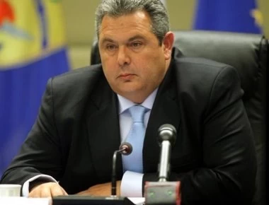 Άρχισαν οι παραιτήσεις - Στενός συνεργάτης του Π. Καμμένου «αποχαιρετά» μέσω Facebook (φώτο)